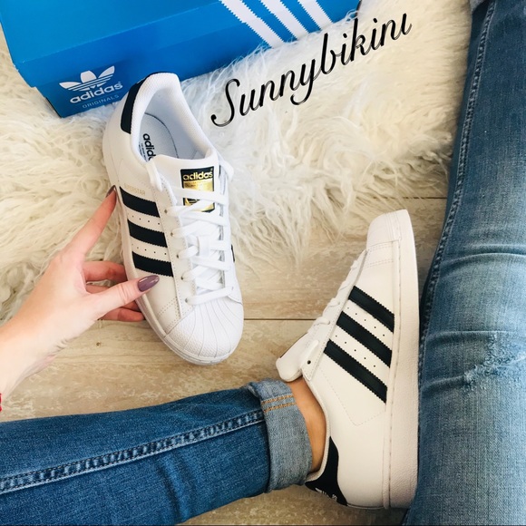 NWT Adidas Superstar Women’s Shoes - Picture 2 of 8